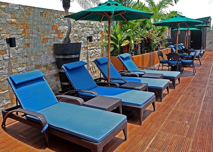 Queens Hotel Angeles City