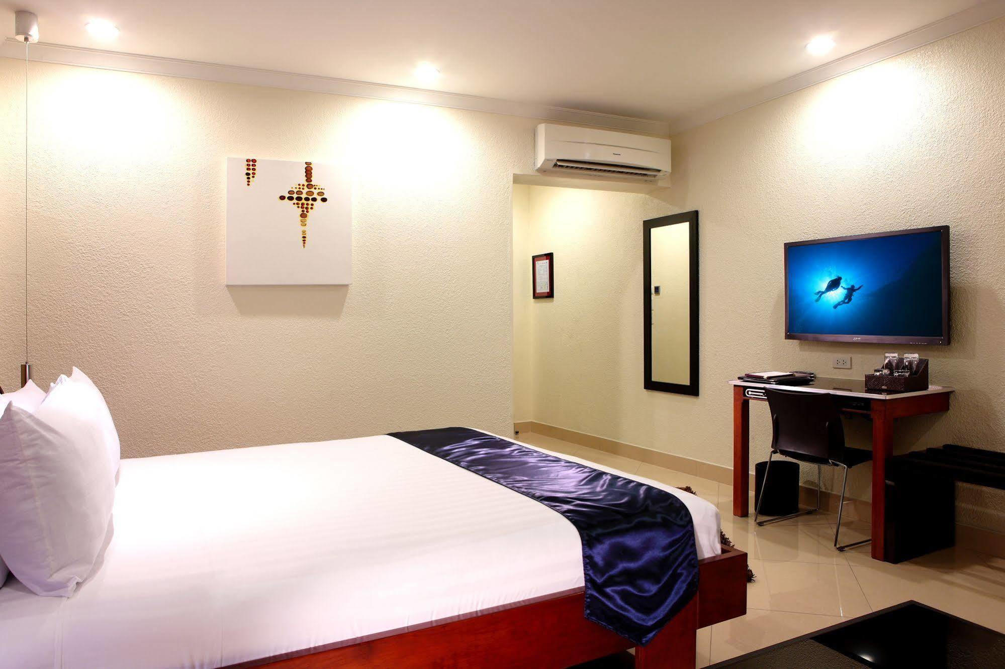 Hotel Queens 4*